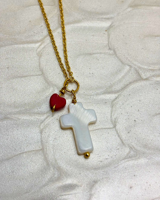 Fué por Amor Cadena Stainless Steel, Cruz Shell y Corazón Rojo Pequeño Madera