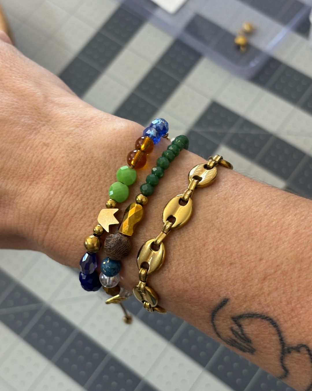 Bundle Pulseras de Fe: Historia de Jesús + Padre Nuestro + REGALO de un Rosario Bendecido