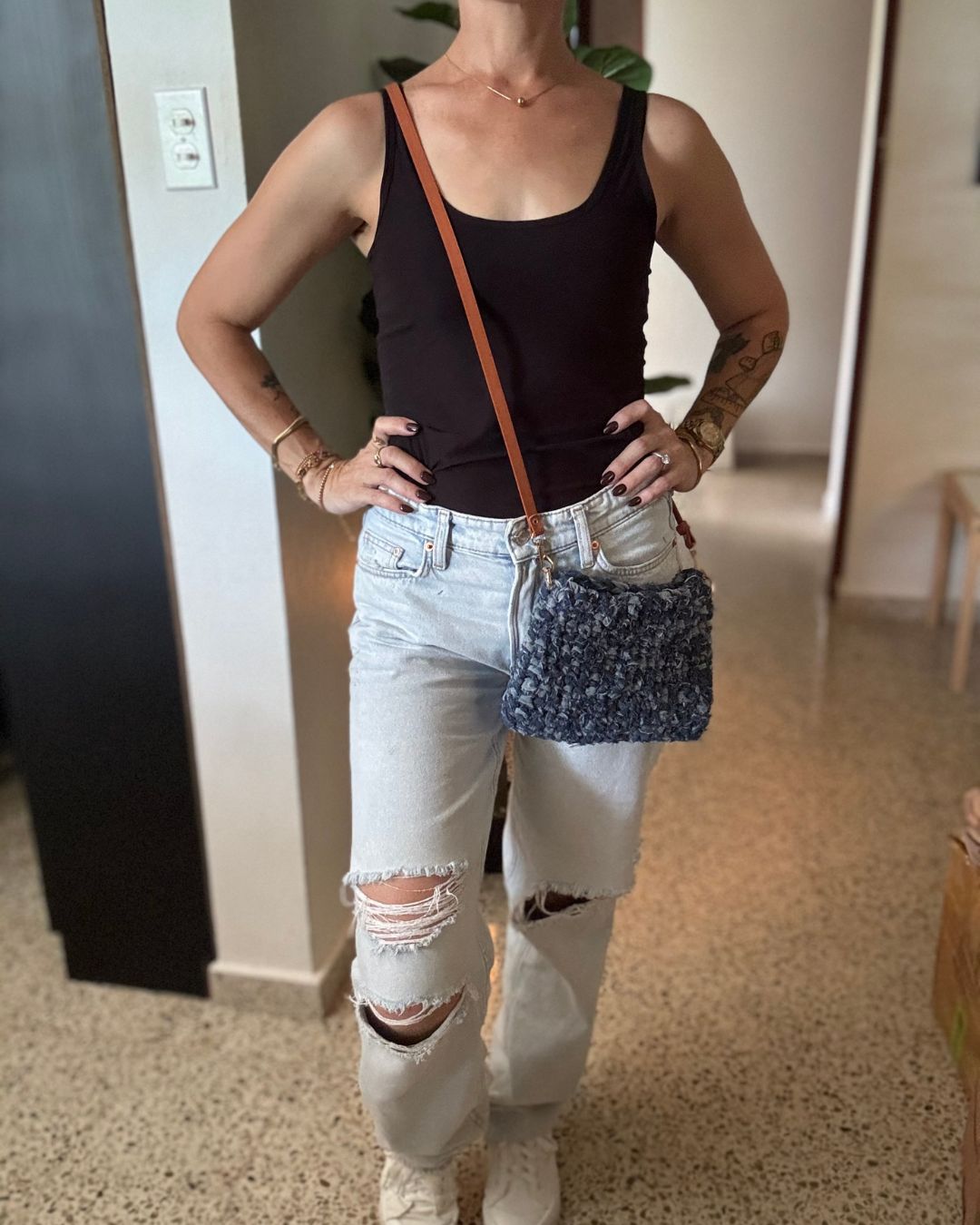 Catalina 2 en 1 Denim Crossbody Bag + Clutch Purse Color: Azul Claro