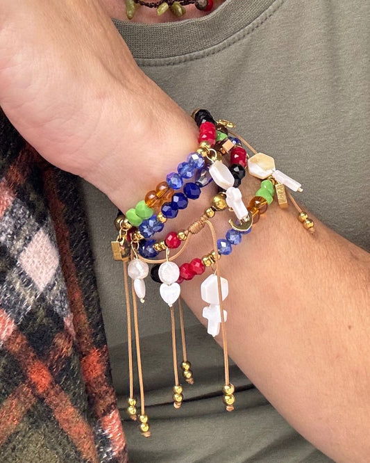 Pulsera Padre Nuestro en Hilo Crema, Beads y Charms