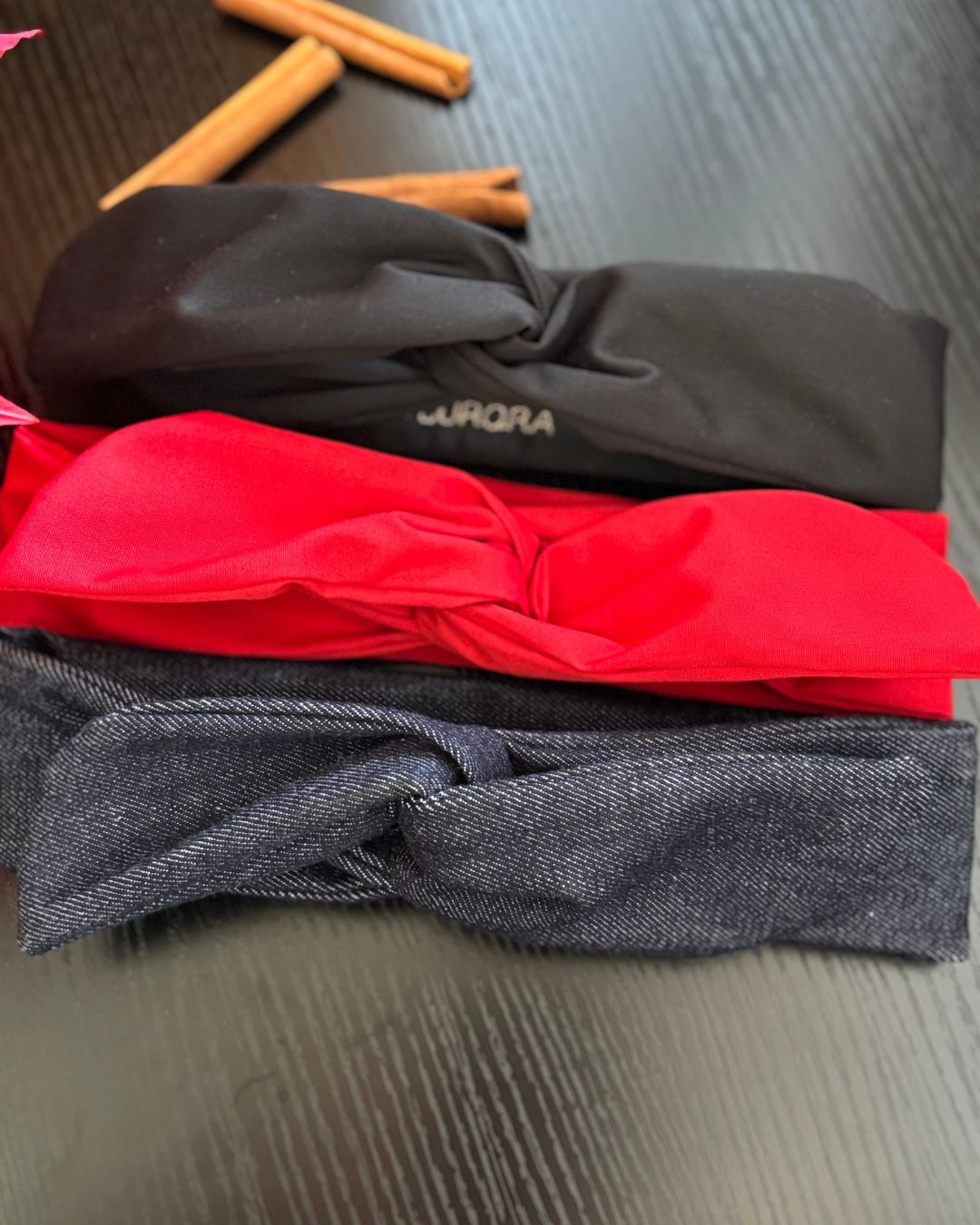 PRE ORDEN: Rita Wire Headband (Diferentes Colores) – Bandana Artesanal con Alambre y Hair Clips Antideslizantes | Veurora