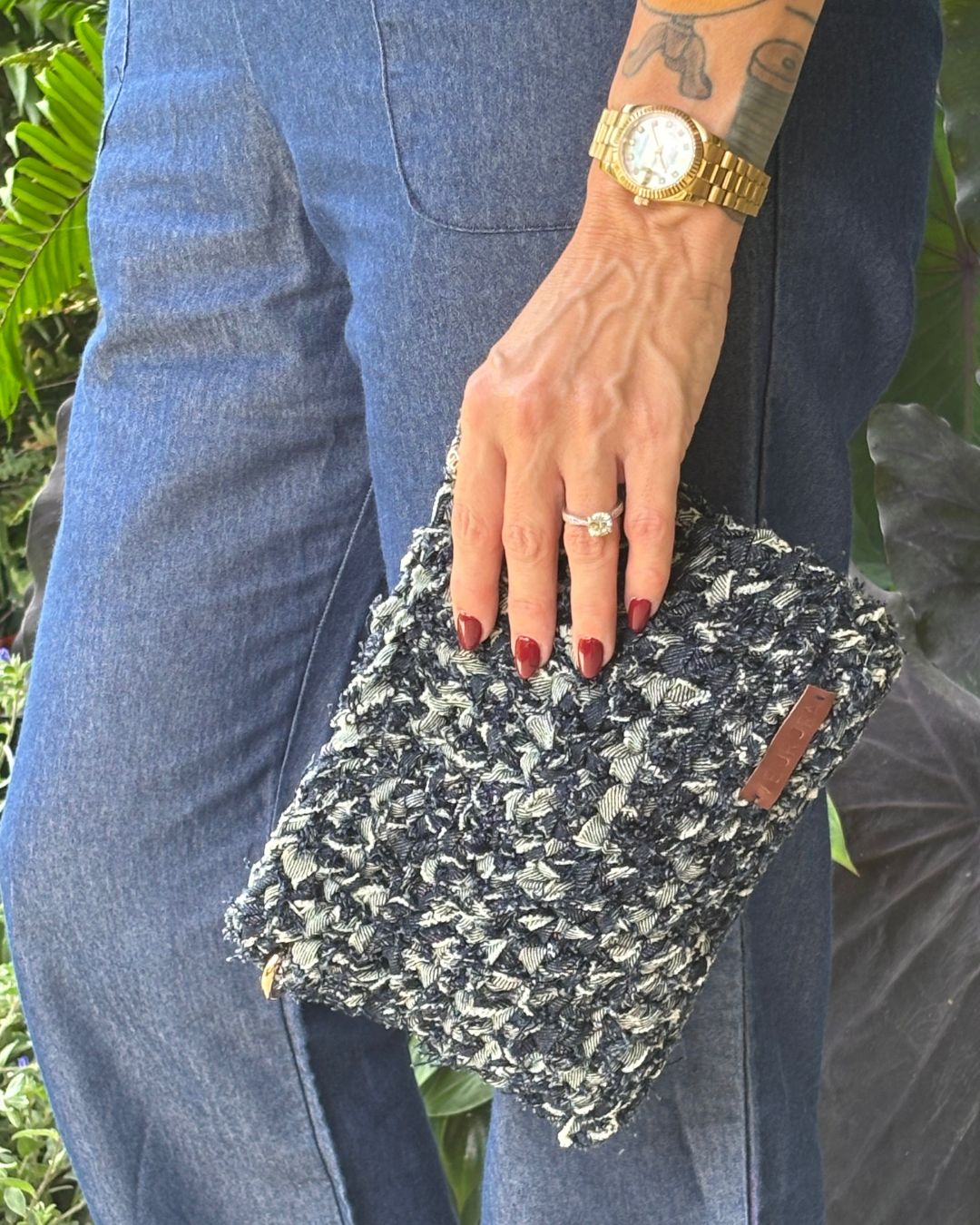 Catalina 2 en 1 Denim Crossbody Bag + Clutch Purse Color: Azul Oscuro