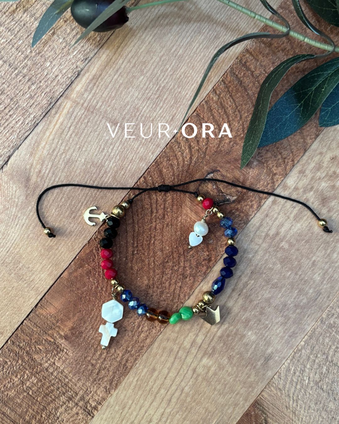 Pulsera Oración del Padre Nuestro en Hilo, Beads y Charms