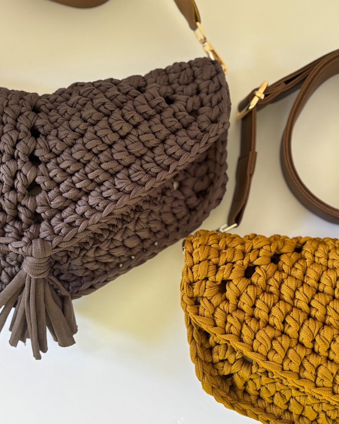 Cartera Colette COLOR NEGRO: Pieza 2 en 1 Crossbody + Clutch Hecho a Mano