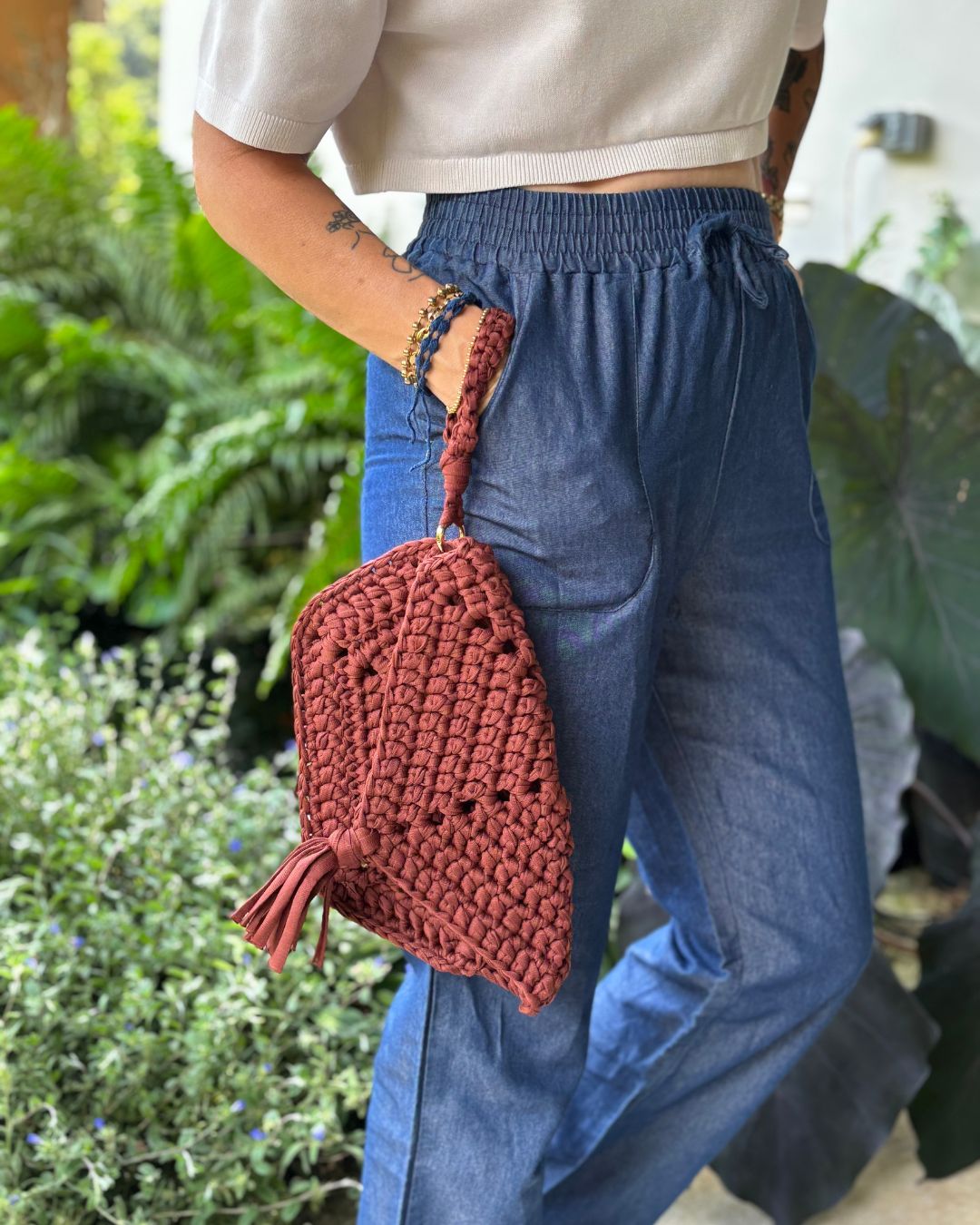 Cartera Colette: Clutch + Wrist Purse Marrón