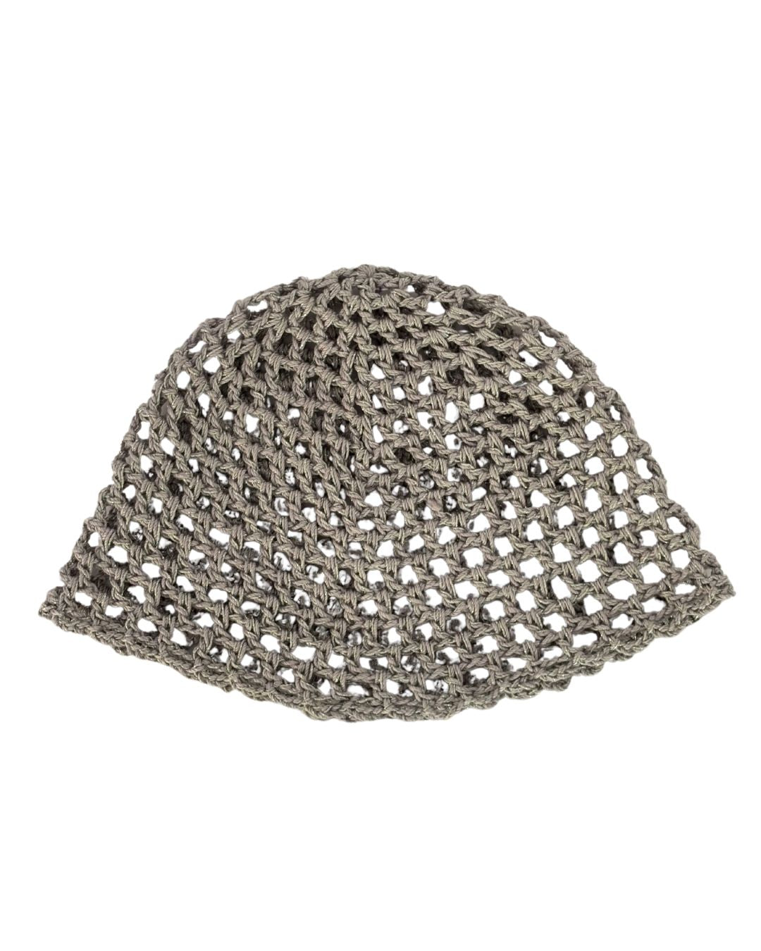 Renatta Silver Mesh Hat: Gorro Gris con Brillo en Tendencia en Crochet