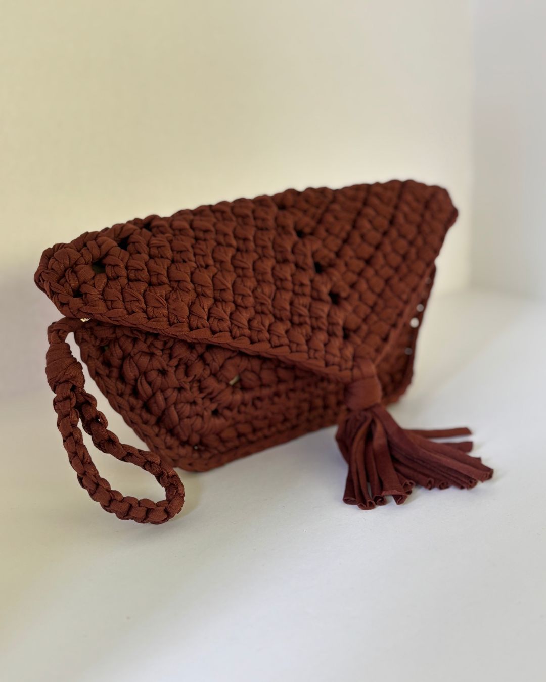 Cartera Colette: Clutch + Wrist Purse Marrón