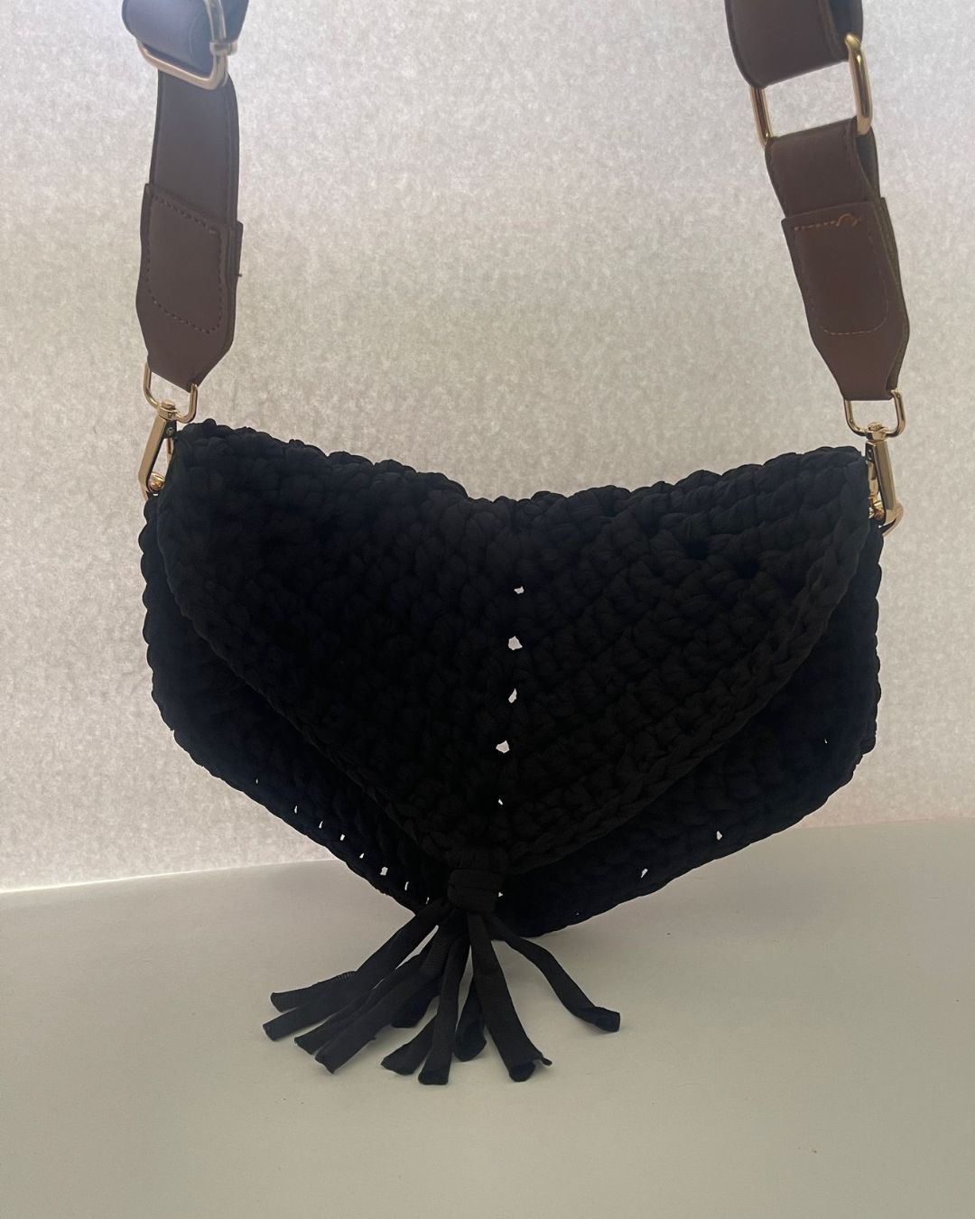 Cartera Colette COLOR NEGRO: Pieza 2 en 1 Crossbody + Clutch Hecho a Mano
