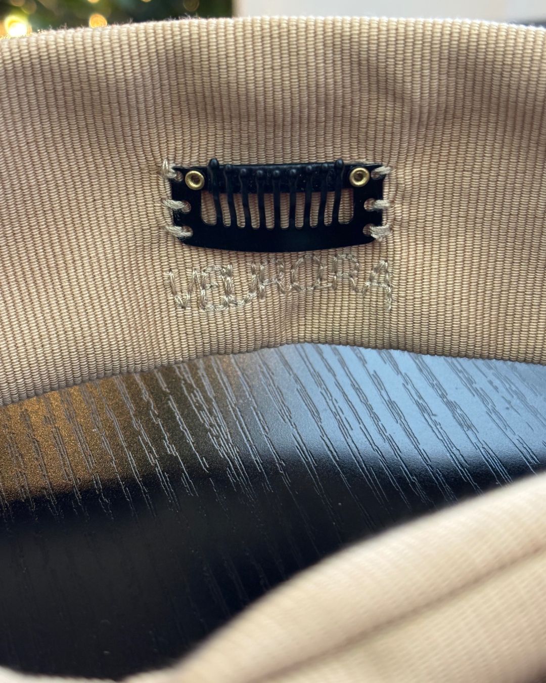 PRE ORDEN: Rita Wire Headband Color Crema – Bandana Artesanal con Alambre y Hair Clips Antideslizantes | Veurora