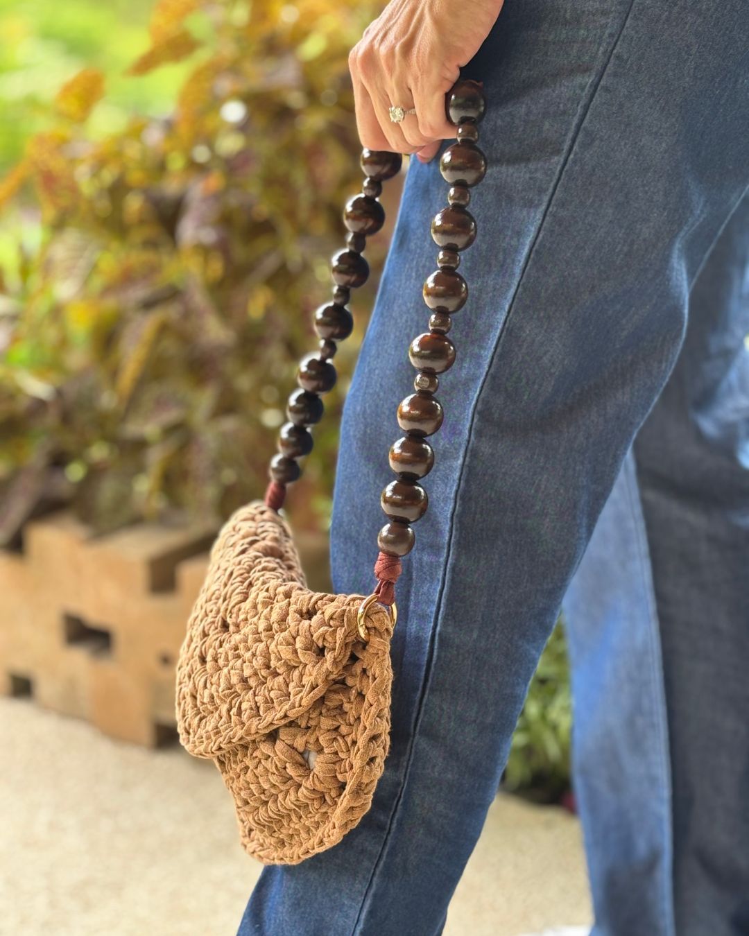 Cartera Leonor: Pieza 2 en 1 Crossbody + Clutch Hecho a Mano con Mango en Madera