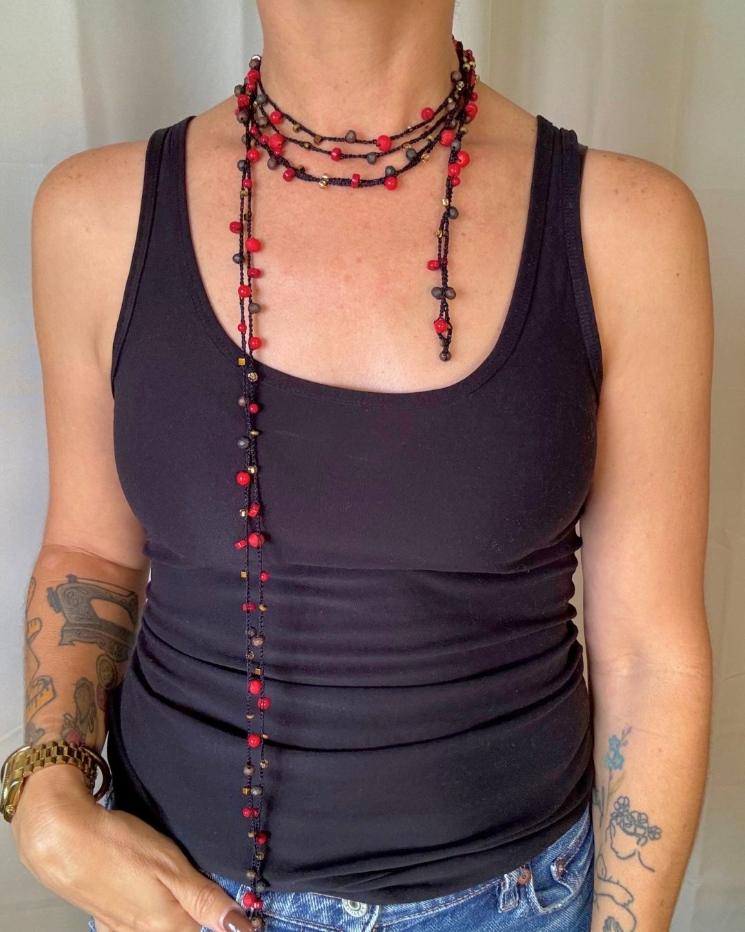 Collar Rut: Mil Formas (Tonos: Rojos, Marrones, Dorados & Hilo: Negro) -  Tejido a Mano en Crochet con Piedras, Cristales y Semipreciosas