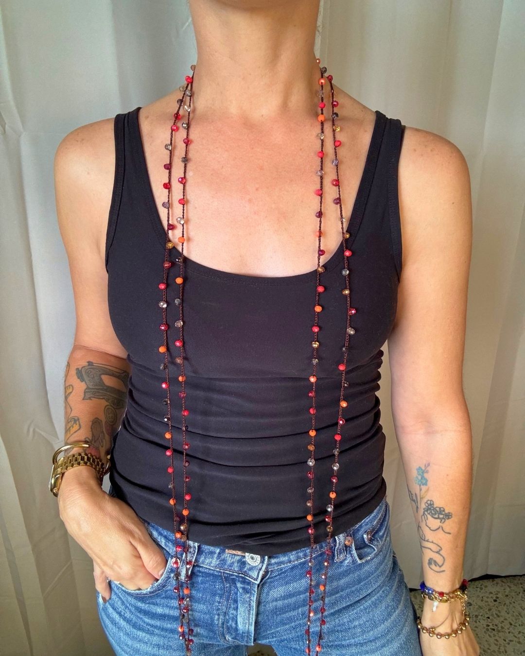 Collar Rut: Mil Formas (Tonos: Rojo, Anaranjado, Grises Dorados & Hilo: Marrón) -  Tejido a Mano en Crochet con Piedras, Cristales y Semipreciosas