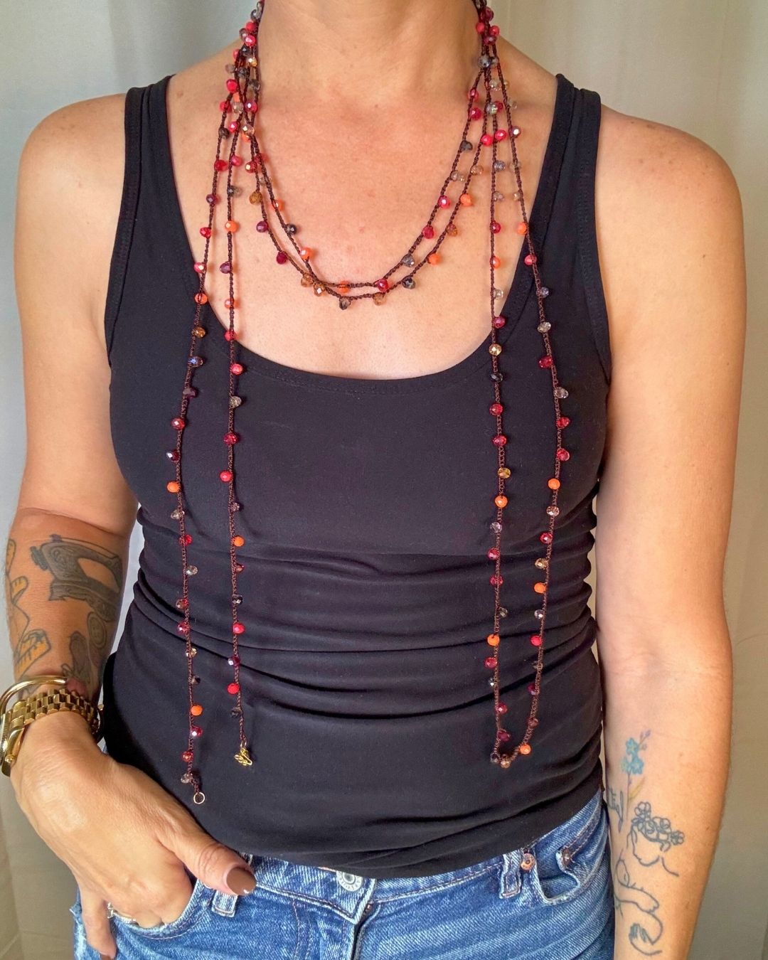 Collar Rut: Mil Formas (Tonos: Rojo, Anaranjado, Grises Dorados & Hilo: Marrón) -  Tejido a Mano en Crochet con Piedras, Cristales y Semipreciosas