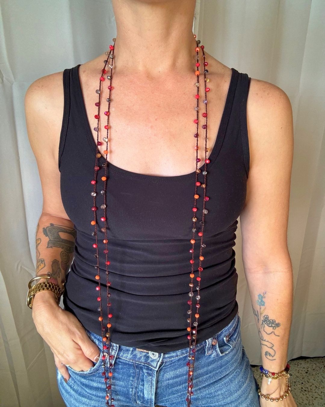Collar Rut: Mil Formas (Tonos: Rojo, Anaranjado, Grises Dorados & Hilo: Marrón) -  Tejido a Mano en Crochet con Piedras, Cristales y Semipreciosas