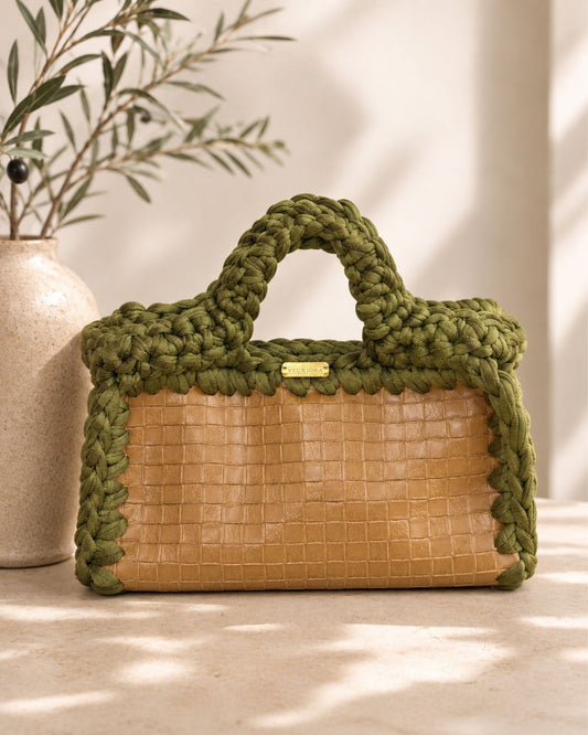 PRE ORDEN - Elena Pequeña Verde: Vinyl and Crochet Bag 3 en 1 Cross Body, Clutch and Shoulder