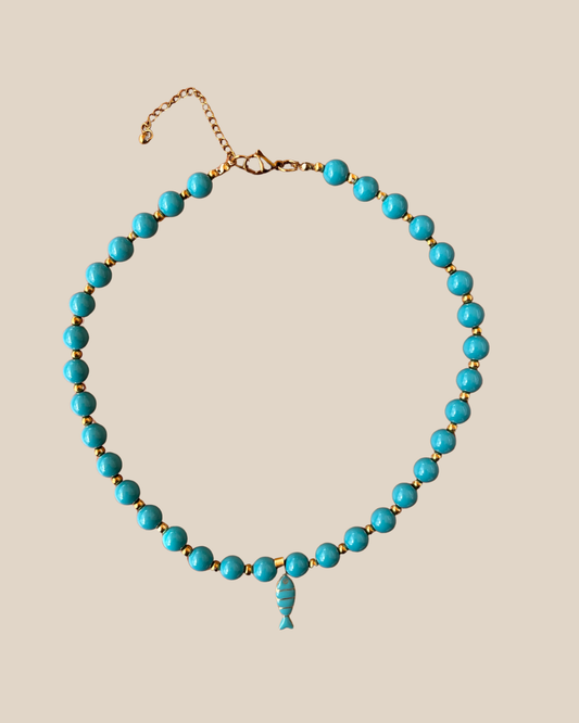 Ave Necklace: Turquesa con Charm de Pez y Balines en Stainless Steel