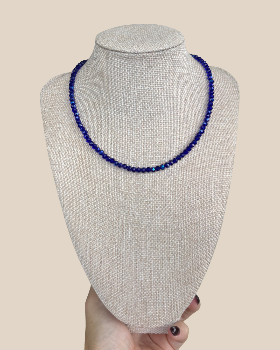 Ave Necklace: Cristales Rondell Azul Marino