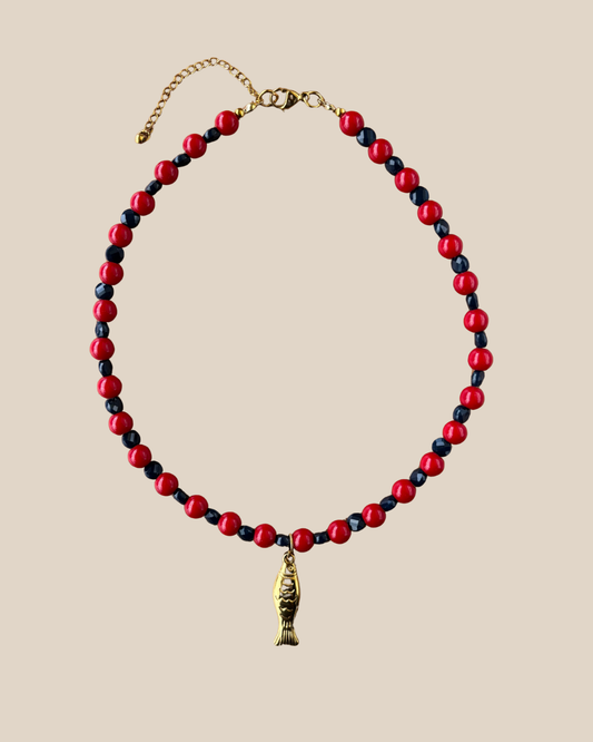 Ave Necklace: Azul Marino y Rojo con Charm de Pez en Stainless Steel